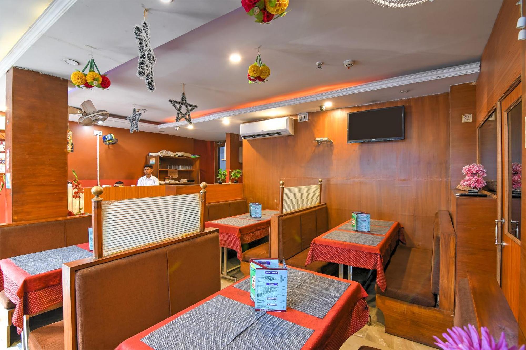 Brill Raj Palace Near City Centre 2 Калькутта Экстерьер фото