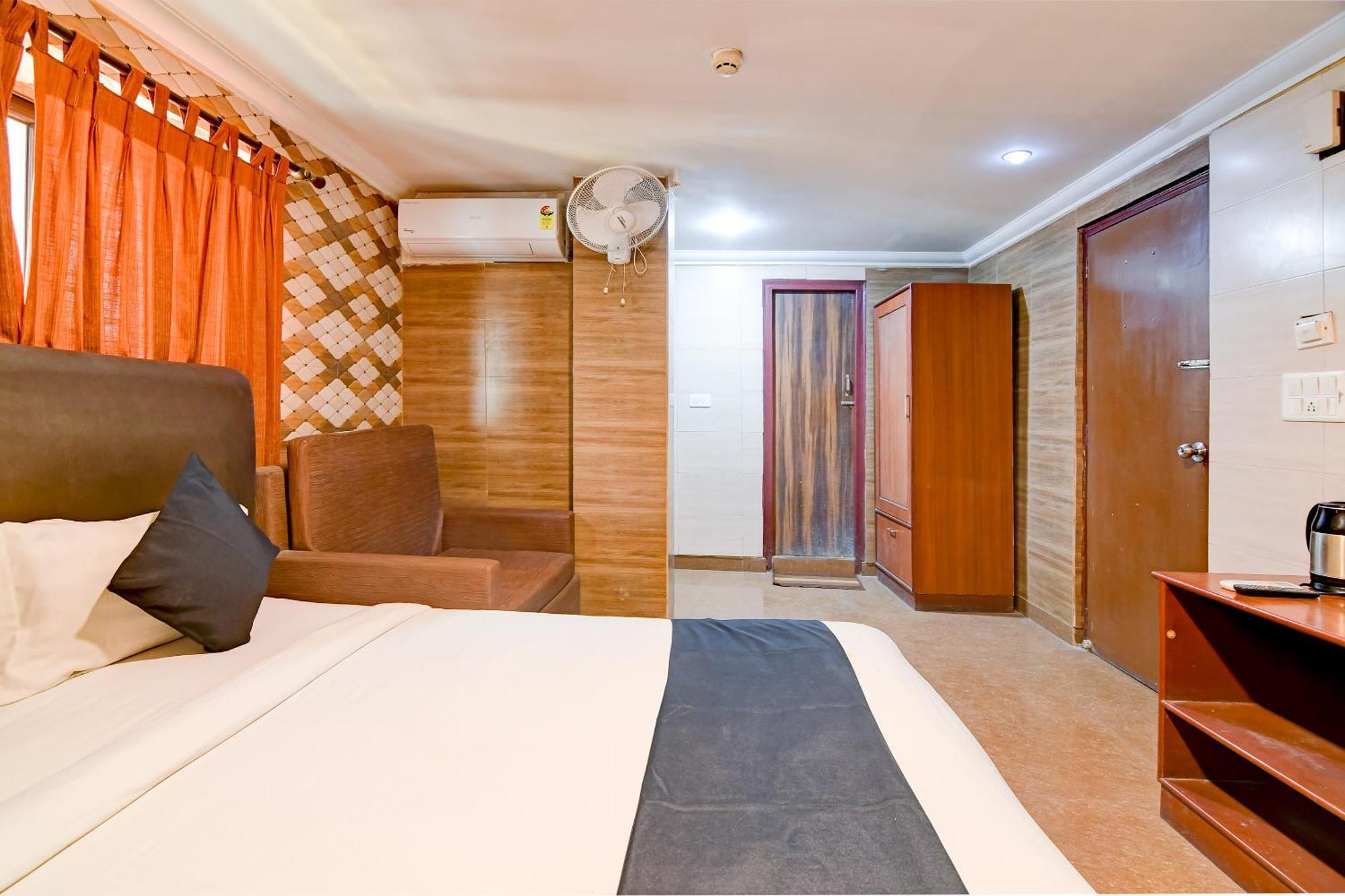Brill Raj Palace Near City Centre 2 Калькутта Экстерьер фото